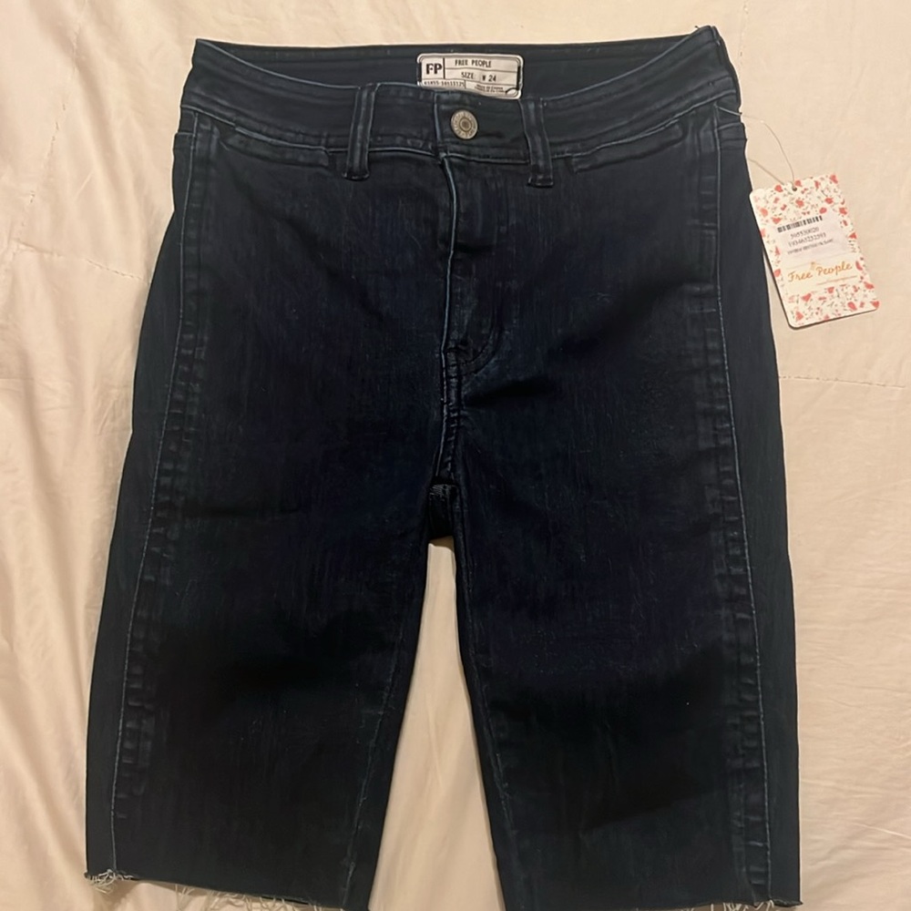 Free People So Chic Biker Shorts 24 Raw Hem Cobalt Rinse Blue Denim - Picture 6 of 9